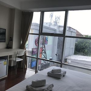 Snooze Hotel Thonglor Bangkok